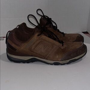 New Balance Men’s Brown Suede Lace-Up Athletic Sneakers
